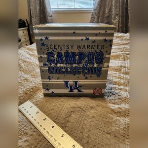 scentsy full size warmer Campus Collection University Of Kentucky Wildcats